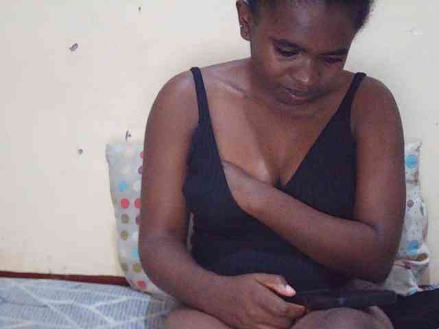 Sweetdiva2 webcam