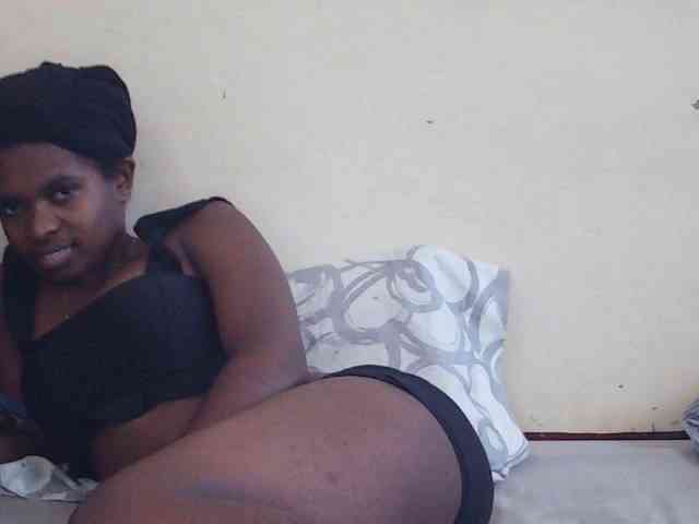 Sweetdiva2 webcam