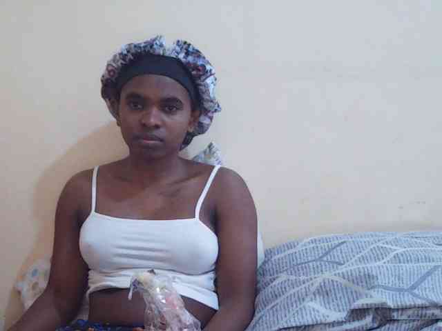Sweetdiva2 webcam