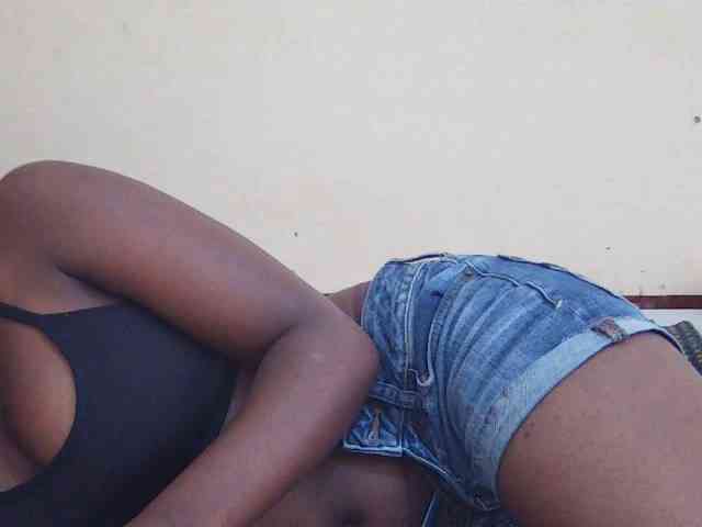 Sweetdiva2 webcam