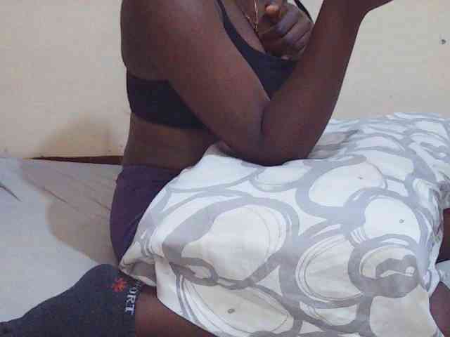 Sweetdiva2 webcam