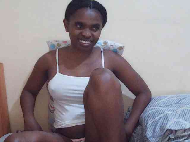 Sweetdiva2 webcam