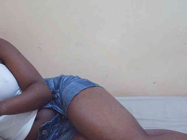 Sweetdiva2 webcam