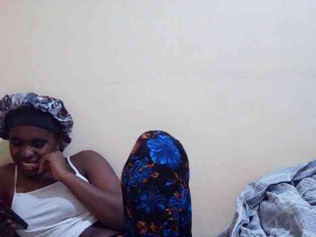 Sweetdiva2 webcam