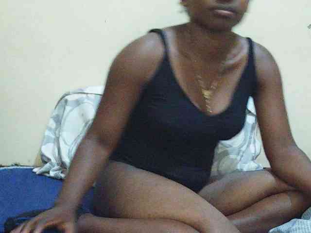 Sweetdiva2 webcam