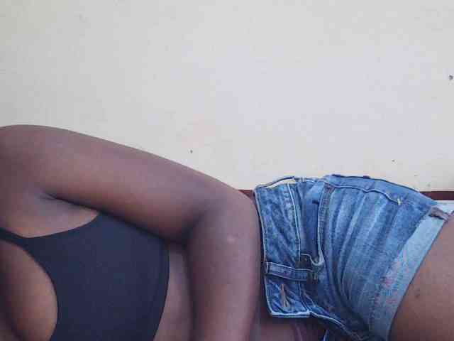 Sweetdiva2 webcam