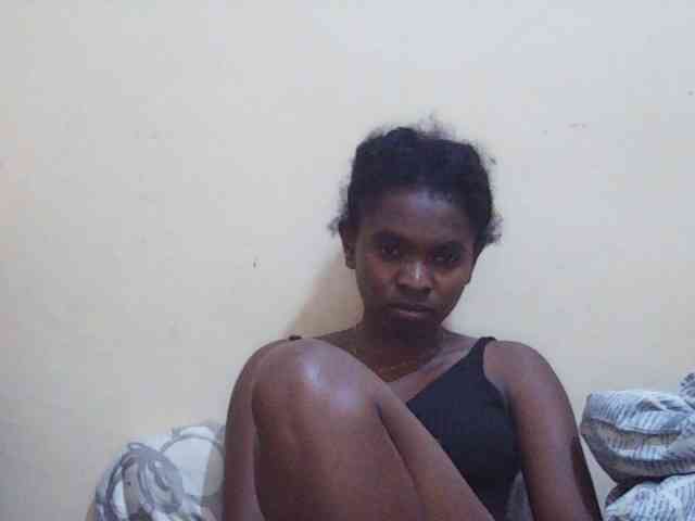 Sweetdiva2 webcam