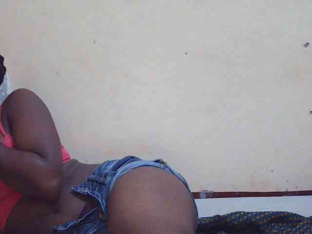 Sweetdiva2 webcam