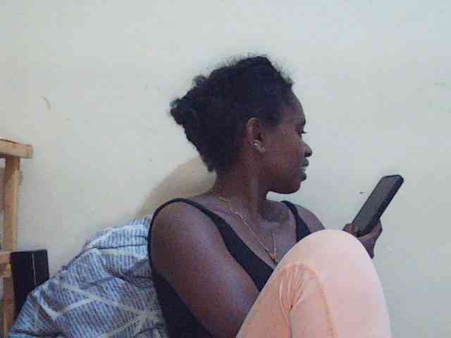 Sweetdiva2 webcam