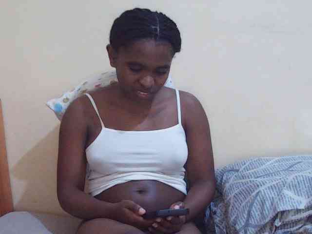 Sweetdiva2 webcam