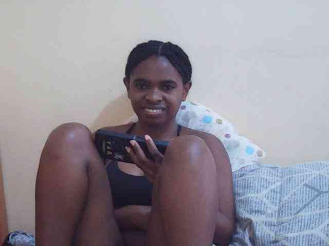 Sweetdiva2 webcam