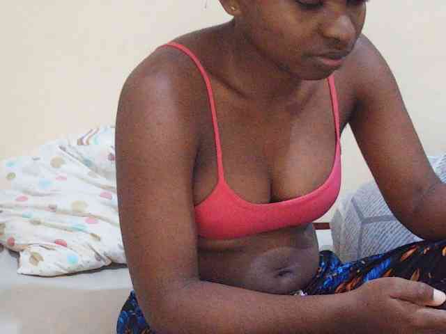 Sweetdiva2 webcam