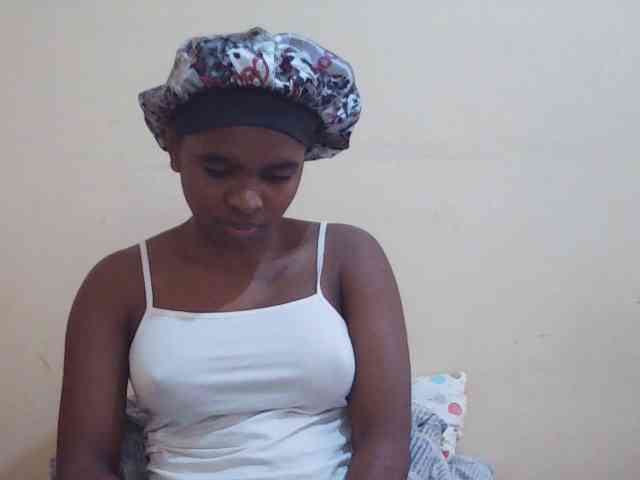 Sweetdiva2 webcam