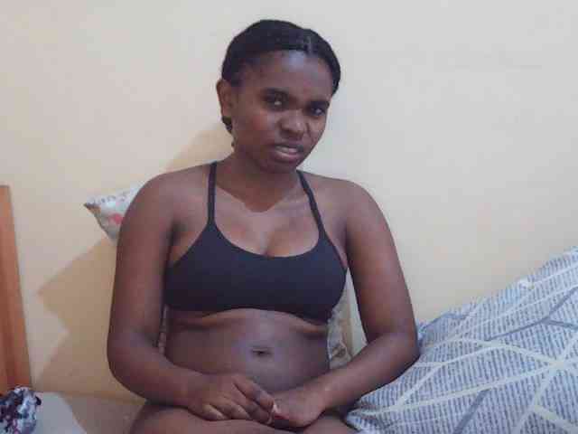 Sweetdiva2 webcam