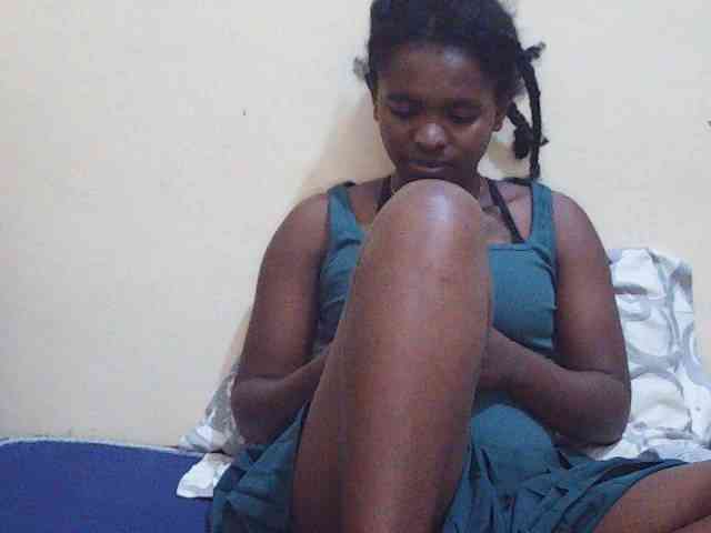 Sweetdiva2 webcam