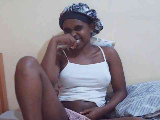 Sweetdiva2 webcam