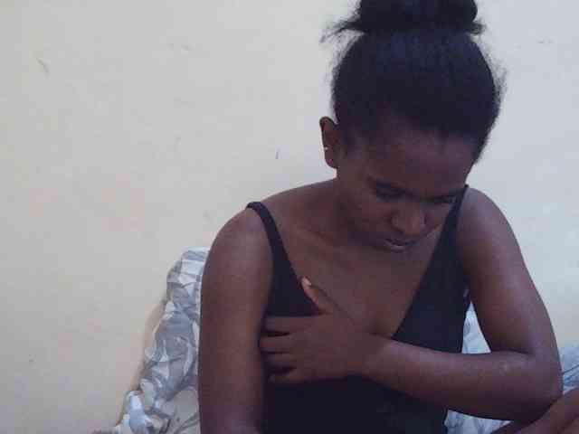 Sweetdiva2 webcam