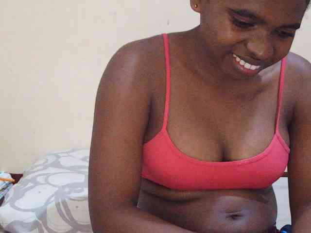 Sweetdiva2 webcam