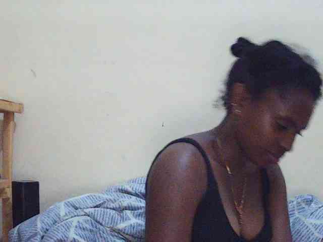 Sweetdiva2 webcam