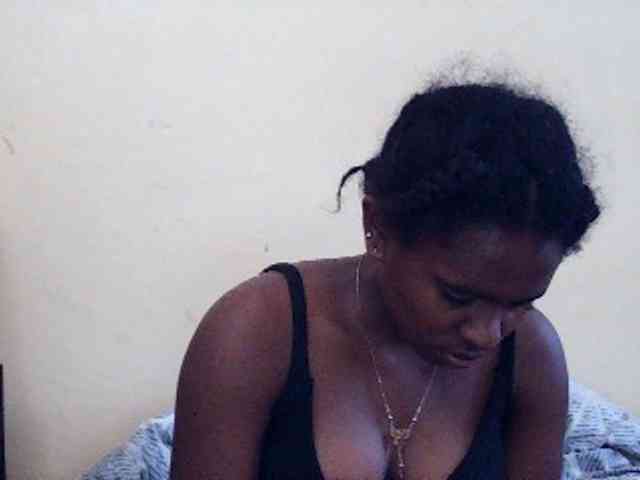 Sweetdiva2 webcam