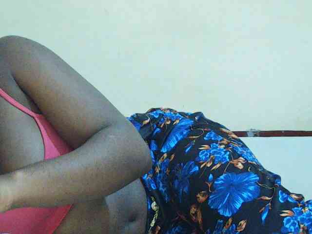 Sweetdiva2 webcam