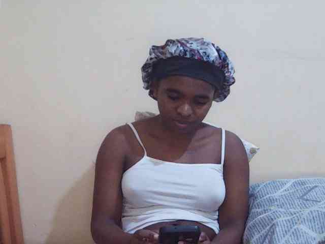 Sweetdiva2 webcam