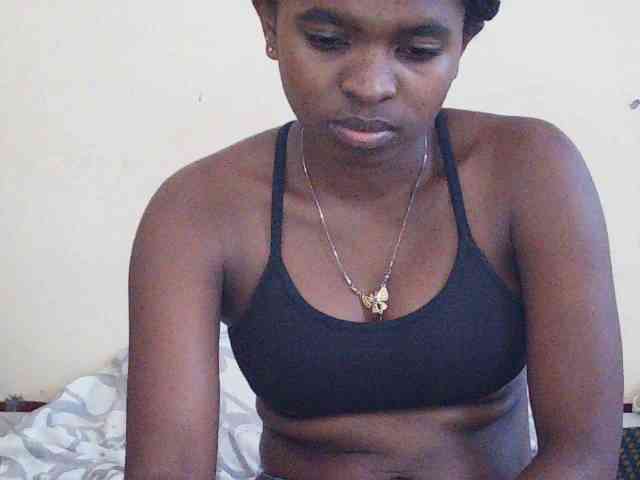 Sweetdiva2 webcam