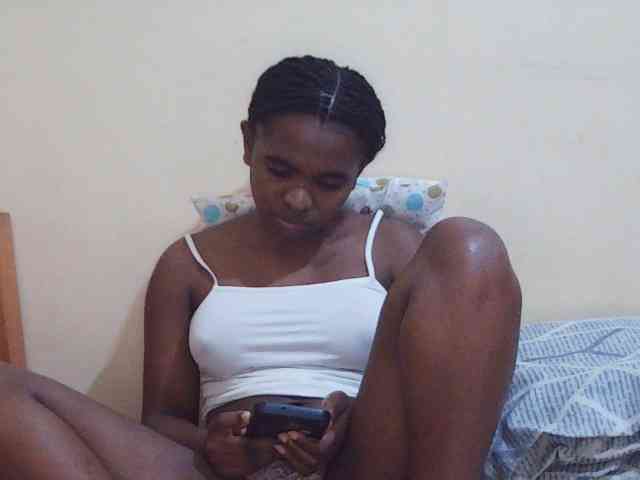 Sweetdiva2 webcam