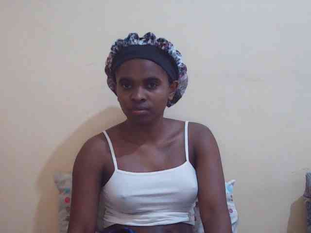 Sweetdiva2 webcam
