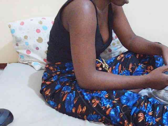 Sweetdiva2 webcam