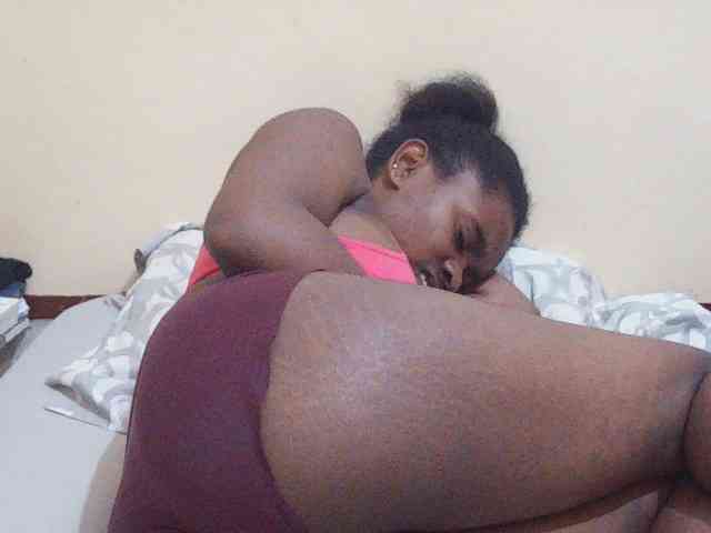 Sweetdiva2 webcam