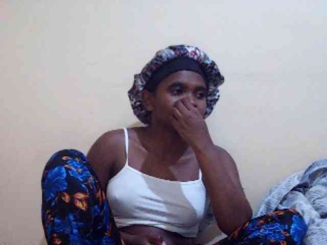 Sweetdiva2 webcam
