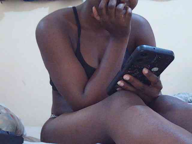 Sweetdiva2 webcam