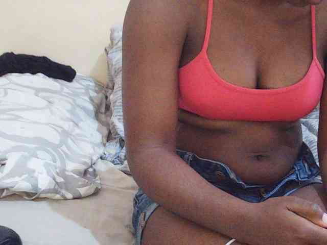 Sweetdiva2 webcam