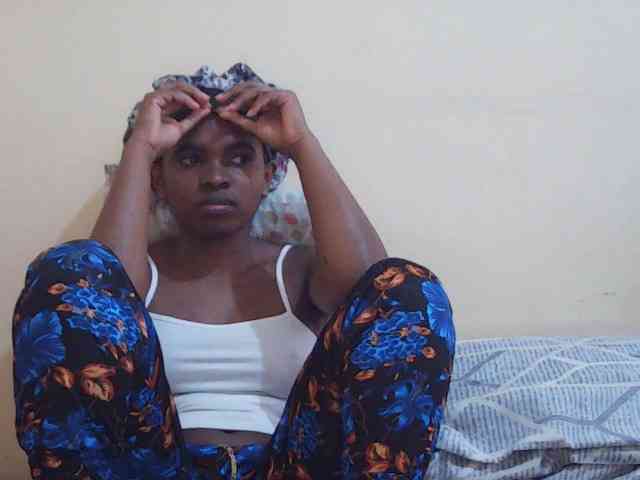 Sweetdiva2 webcam
