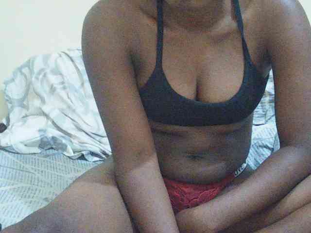 Sweetdiva2 webcam