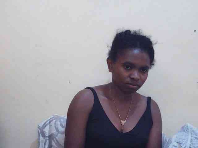 Sweetdiva2 webcam