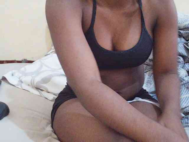 Sweetdiva2 webcam
