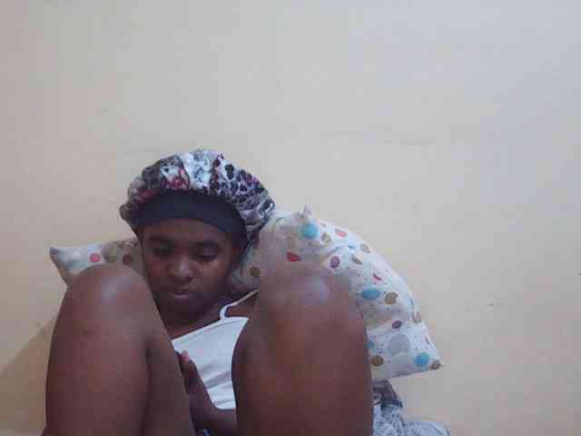 Sweetdiva2 webcam
