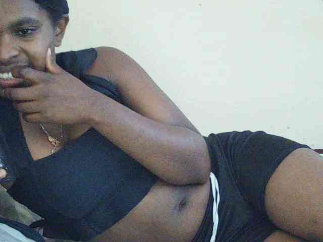 Sweetdiva2 webcam