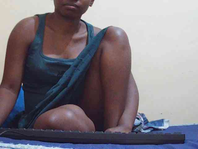 Sweetdiva2 webcam