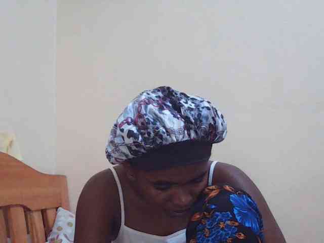 Sweetdiva2 webcam