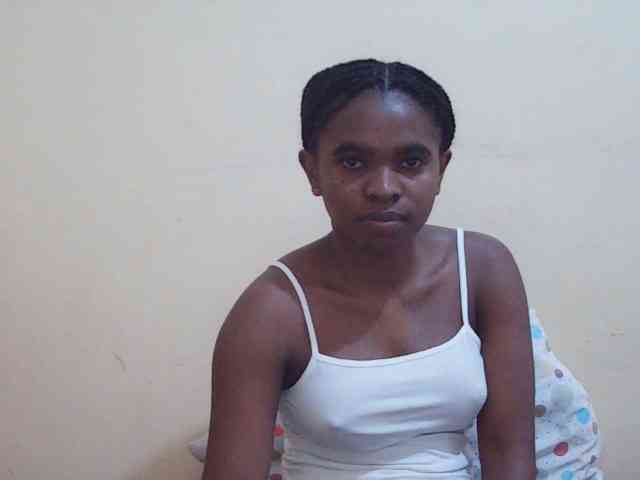 Sweetdiva2 webcam