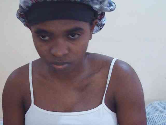Sweetdiva2 webcam