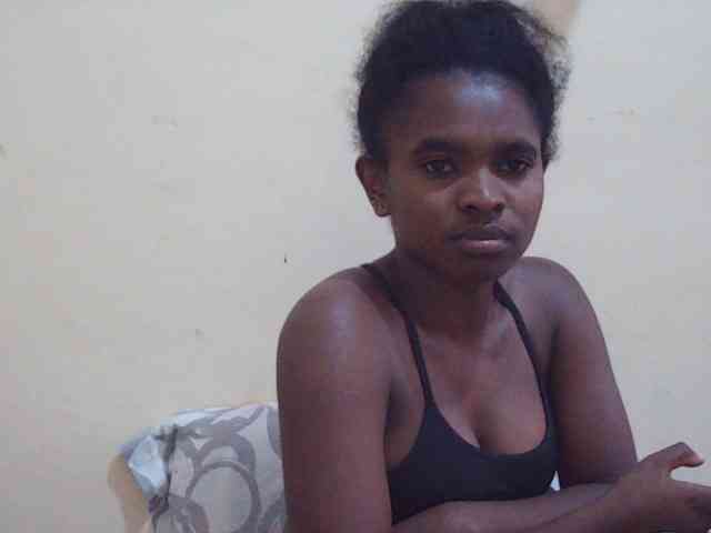 Sweetdiva2 webcam