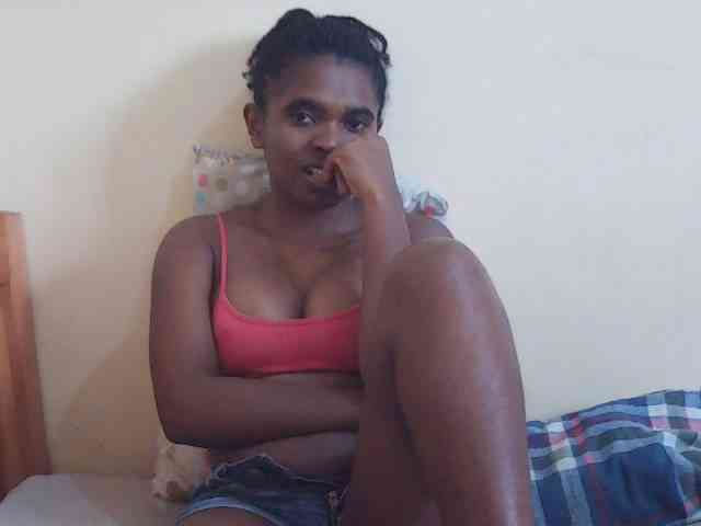 Sweetdiva2 webcam