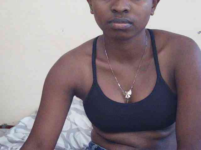 Sweetdiva2 webcam