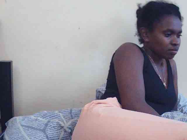Sweetdiva2 webcam
