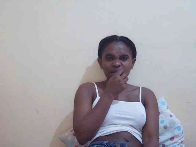 Sweetdiva2 webcam
