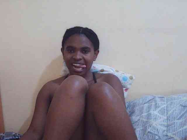 Sweetdiva2 webcam